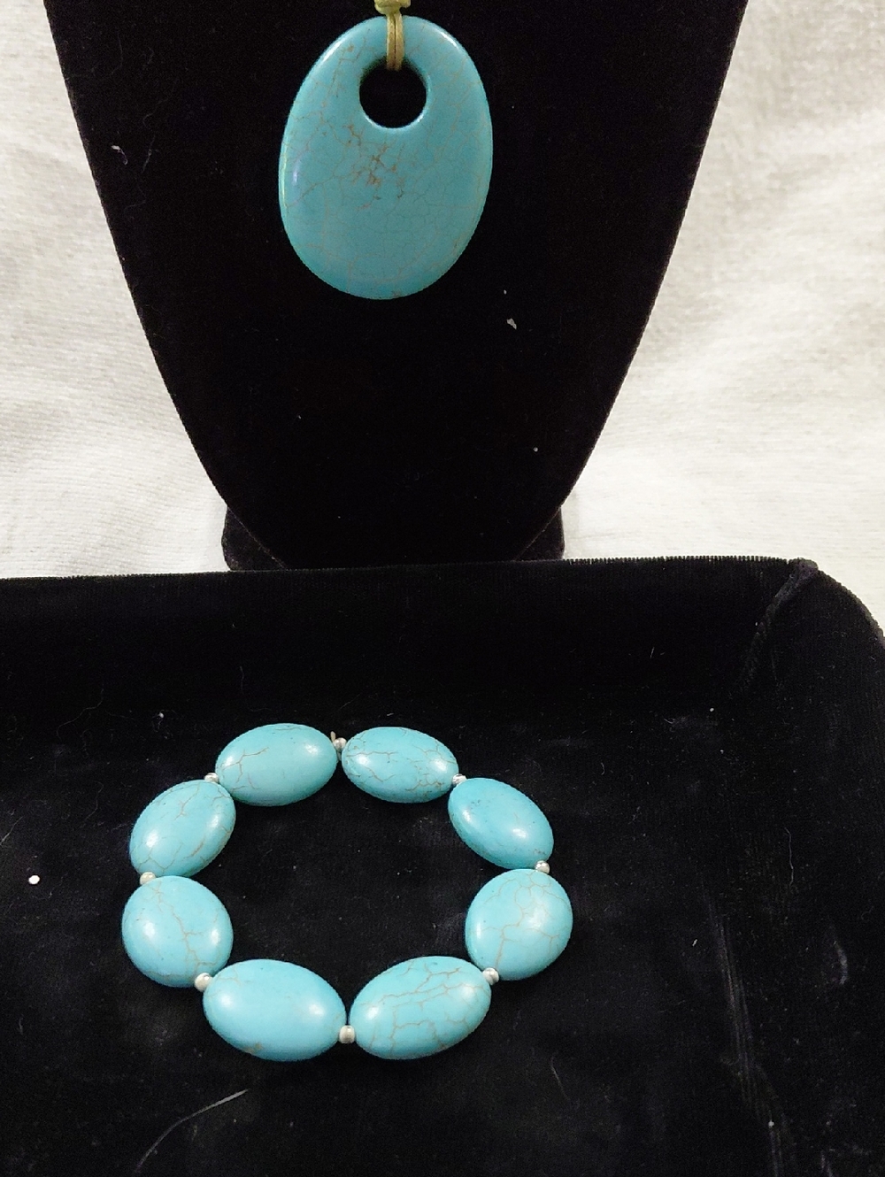 Turquoise Bead Bracelet and Pendant Set - Vibrant Blue Fashion Jewelry